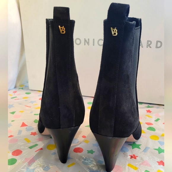 Veronica Beard Baxter Suede Western Chelsea Boots Size 9 MUST SELL! - Picture 10 of 16